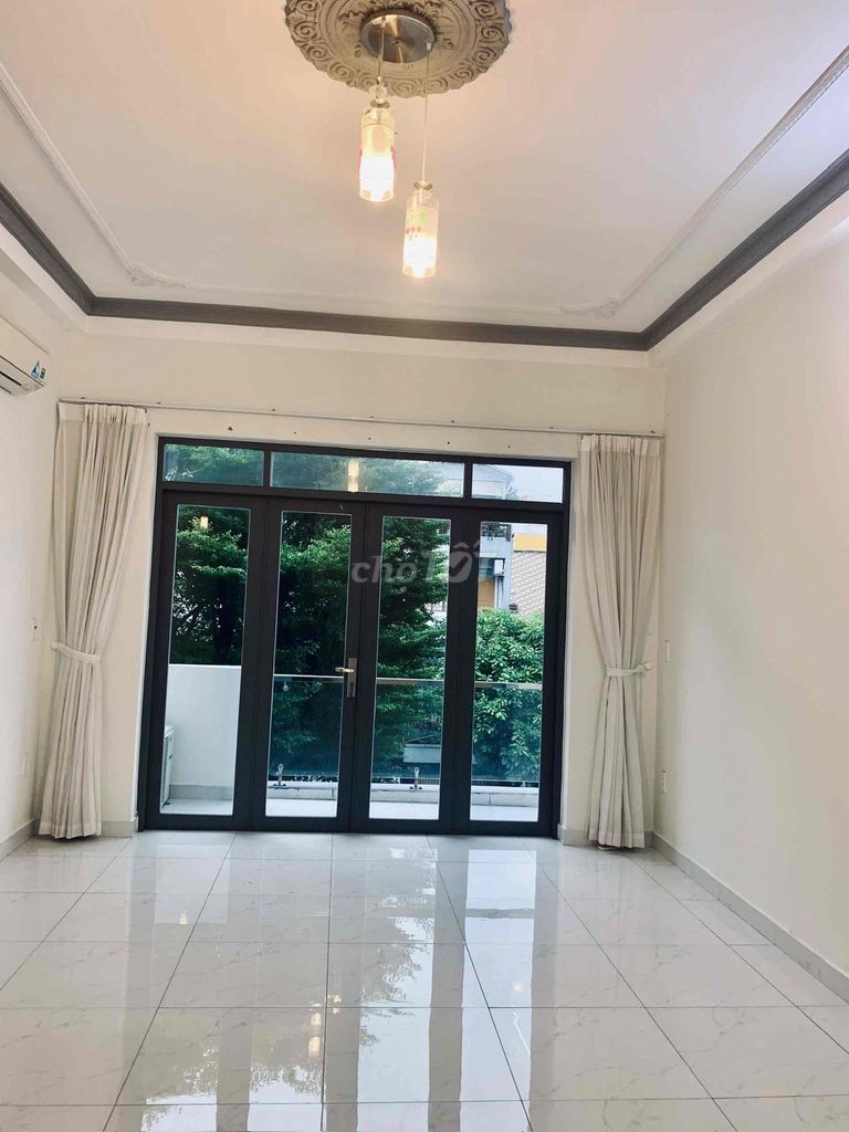 Rent a new building on the Số 6th Street.