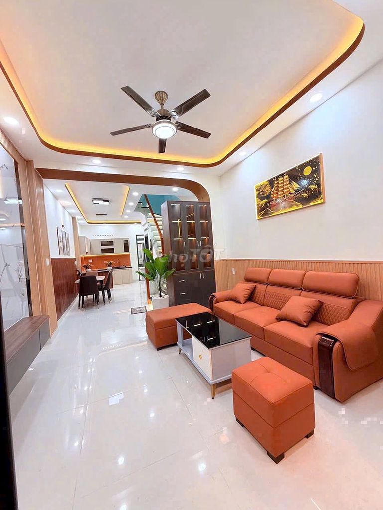 4 mM MM DY 4 x 18 m_2 "3 bedroom + 4 toilets"