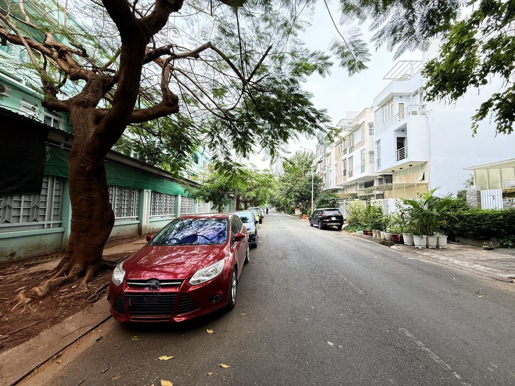 Renting a 7th-Ak Phú Mỹ street building - excellent price.
