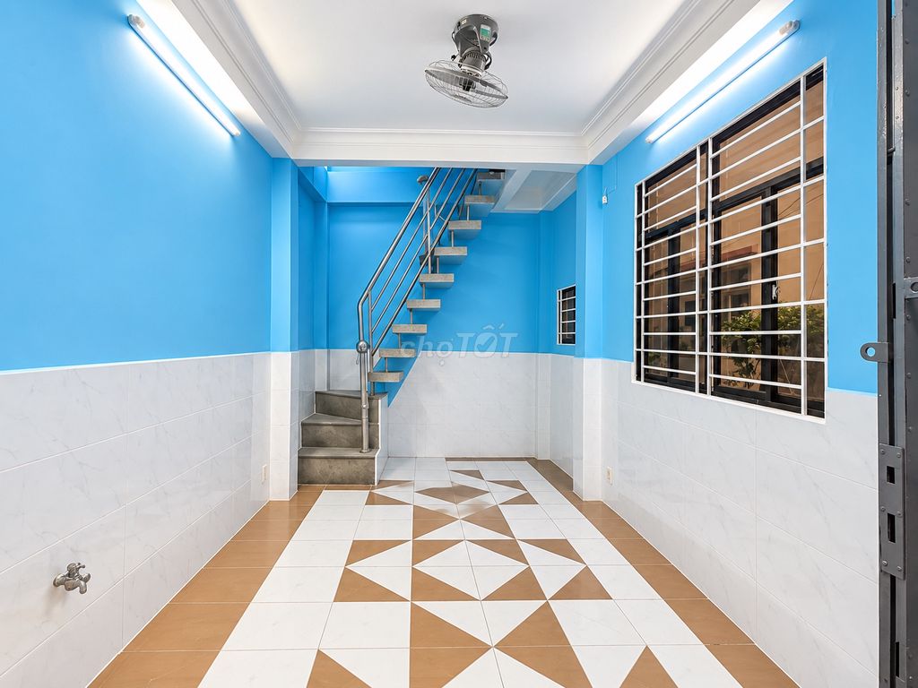 Homeowner cmt8 Renaissance - 4 bedroom 4 toilets - the exact same 9 million