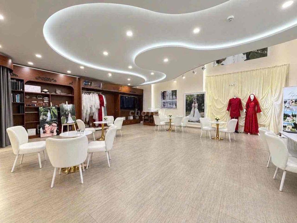 Cash House 10x18, Phan Đăng Lưu,1701, Phú Nhuận