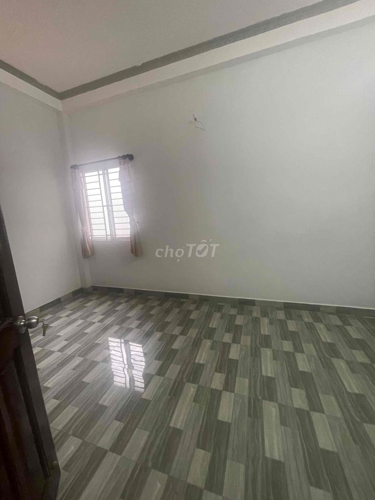 The two-story flight of st 5 11 M has four bedrooms, four toilets, Phạm Văn Chiêu.