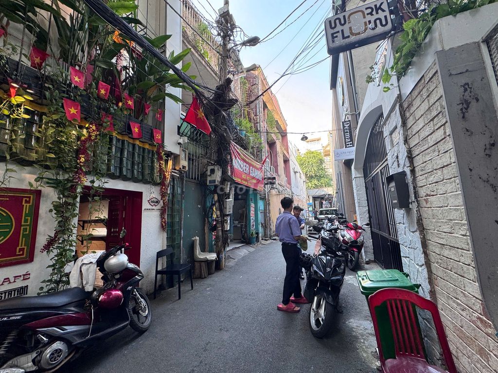 Hai Bà Trưng, 3rd District - At the head of Dien Palace - Rent!