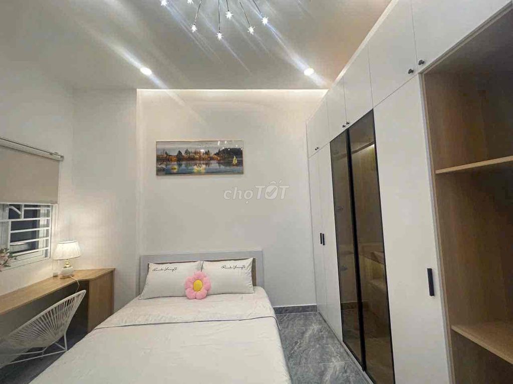 New home, new interior 60 meters a floor, two bedrooms. Phạm Văn Chiêu.