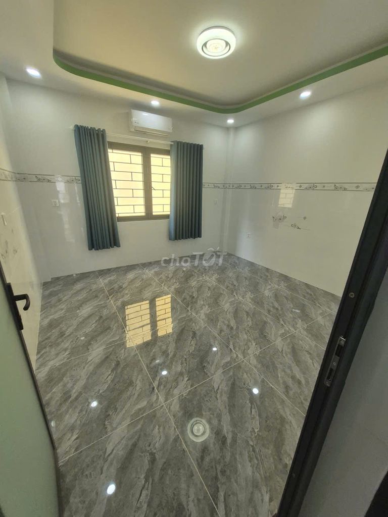Rent a new house 100 percent area: 4 x14 at 15 million, 1 million,2 floors,Linh Đông,Thủ Đức