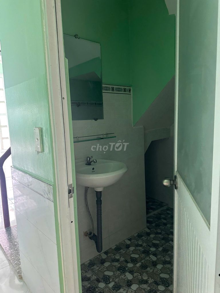 Inway 2581, hep Nhà Bè 4 bedrooms. Three empty toilets.