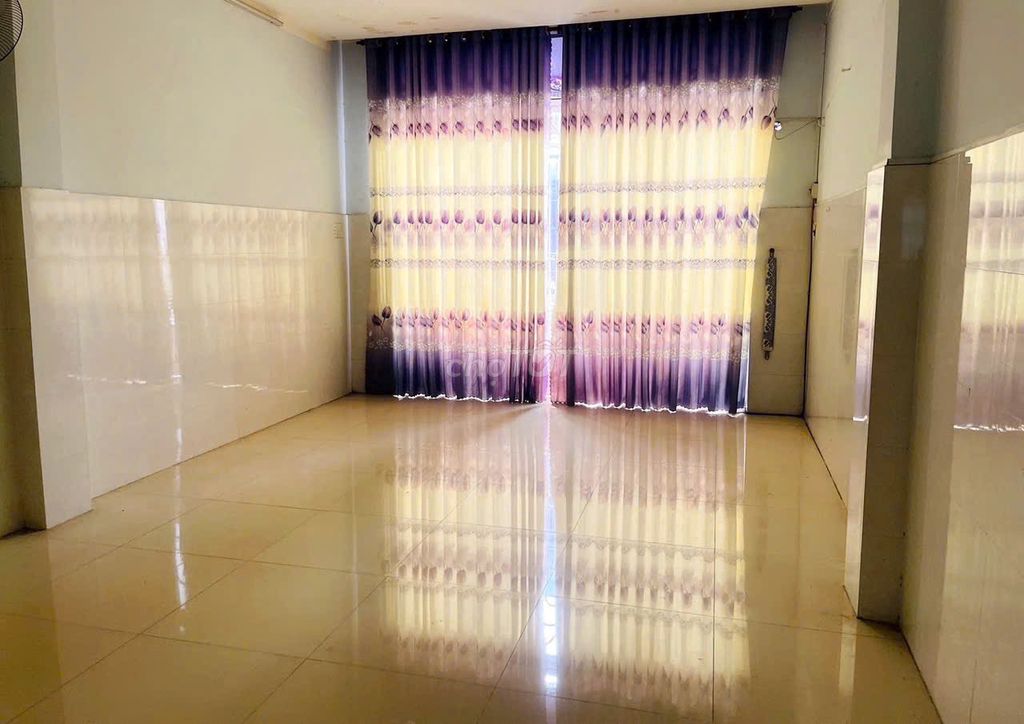 Rent a truckhouse on Âu Cơ-710 Tân Bình 4 x 16.