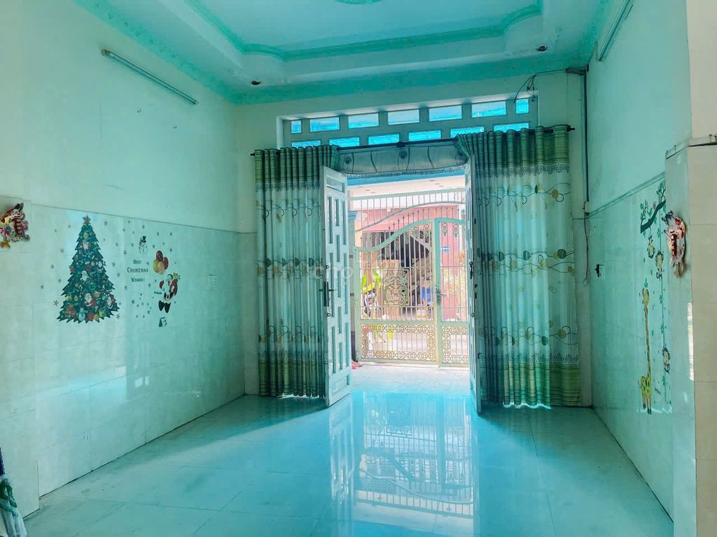 Rent a truckhouse on Âu Cơ-710 Tân Bình 4 x 16.