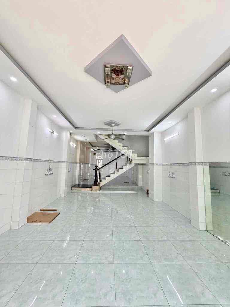 Rent a số 32 Street cash house A 5*20 rocket site at 22 million.