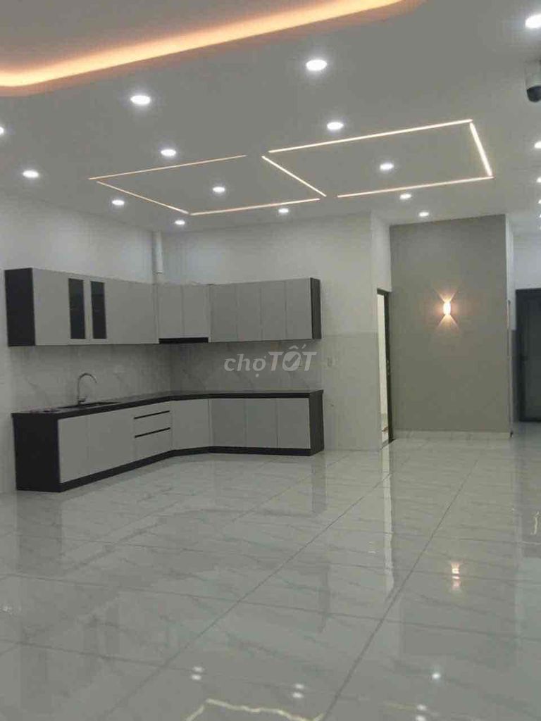 renting a 100 percent brand new house not using 1/10 Vĩnh Lộc to market r