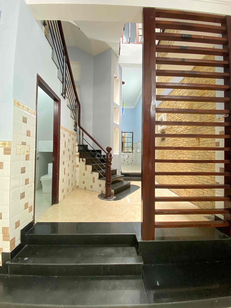 Rent a cash house in the Tân Phú 4 x 18-3 4 room - 19 million
