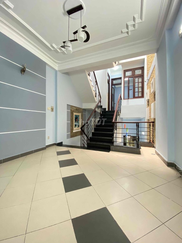 Rent a cash house in the Tân Phú 4 x 18-3 4 room - 19 million