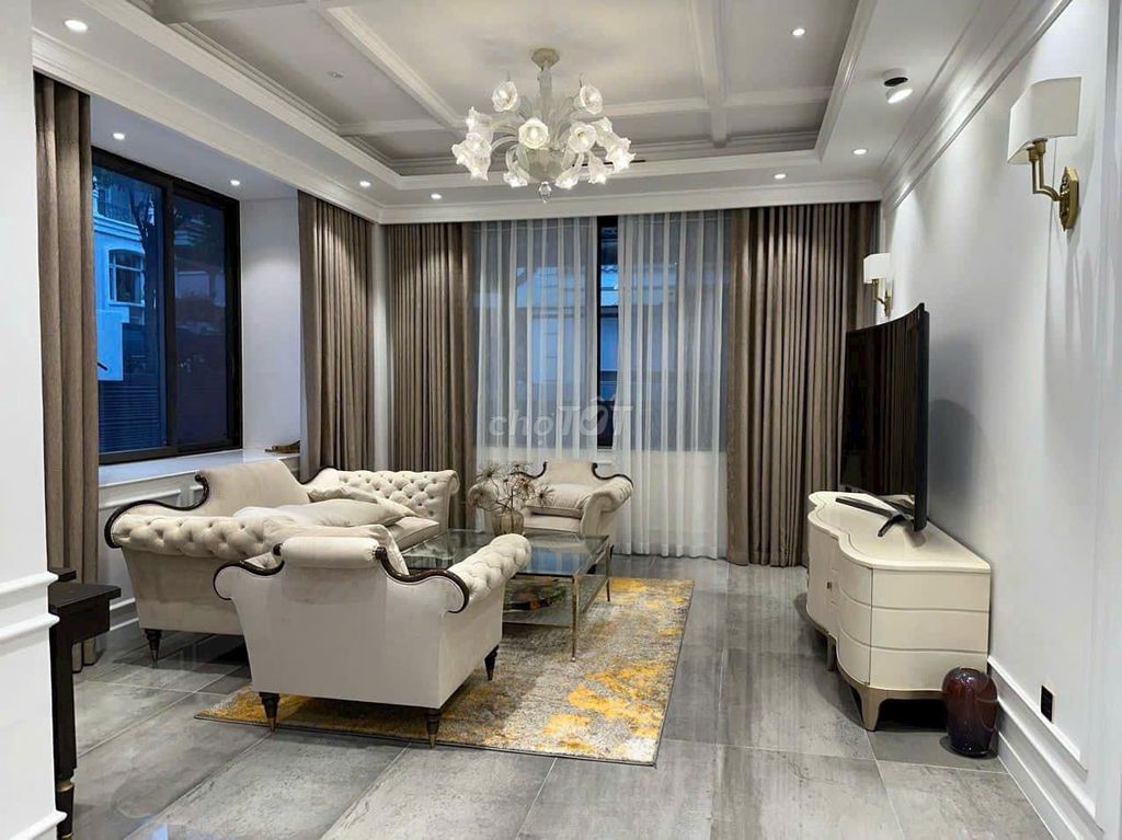 Rent a single and fit-of-the-art villa - 120 million a month.