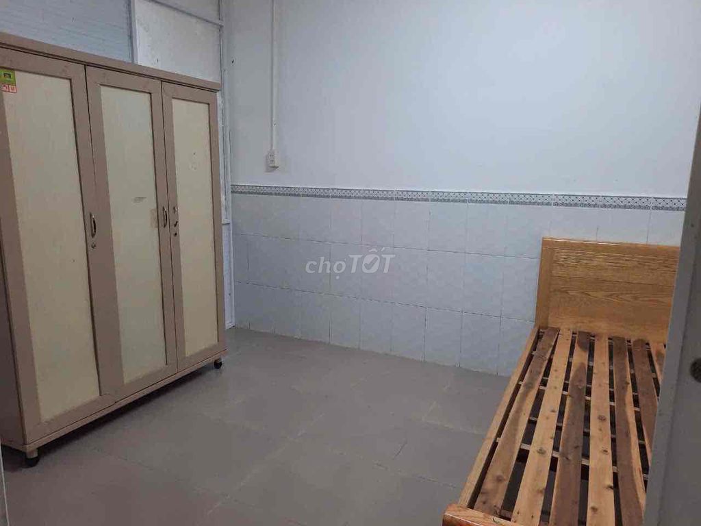 We're renting an apartment. It's số 28 Gò Vấp.