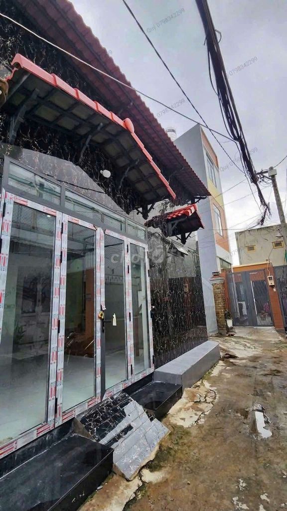 The new house is 100 percent one foot per foot. The product uses 100 meters-three Tam Bình, Thủ Đức.