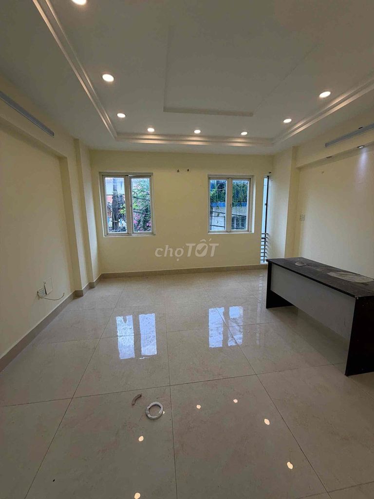 Rent a Huỳnh Văn Bánh-714 Q. bedroom