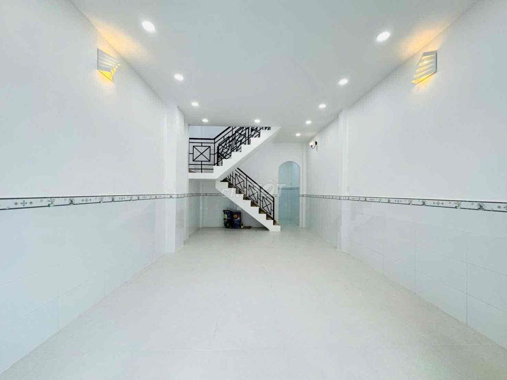 Let's rent a nice new nc. Nguyễn Phúc Chu Tân Bình Carway.
