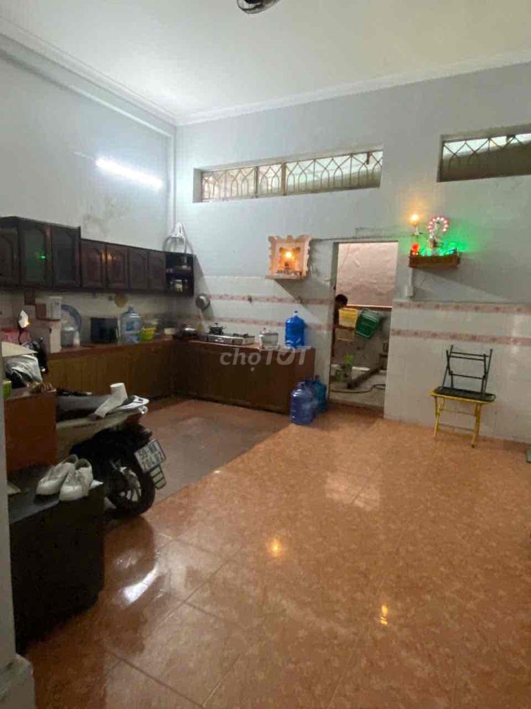 Rent the entire số 1 Street. 6 x 21 m. 3rd floor. 23 million.