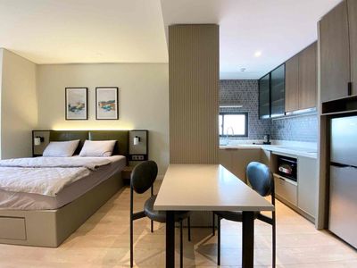 Luxury balcony - Thảo Điền bedroom - balcony_Point