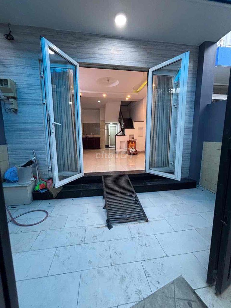 Let's rent out the 1/10.4 toilets. 15 million refrigerators.