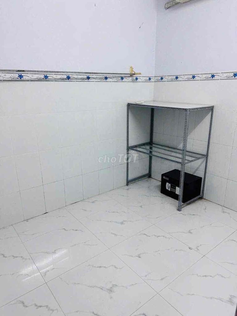 Cg Cho rents 5.5 million a month Bà Điểm house near the market