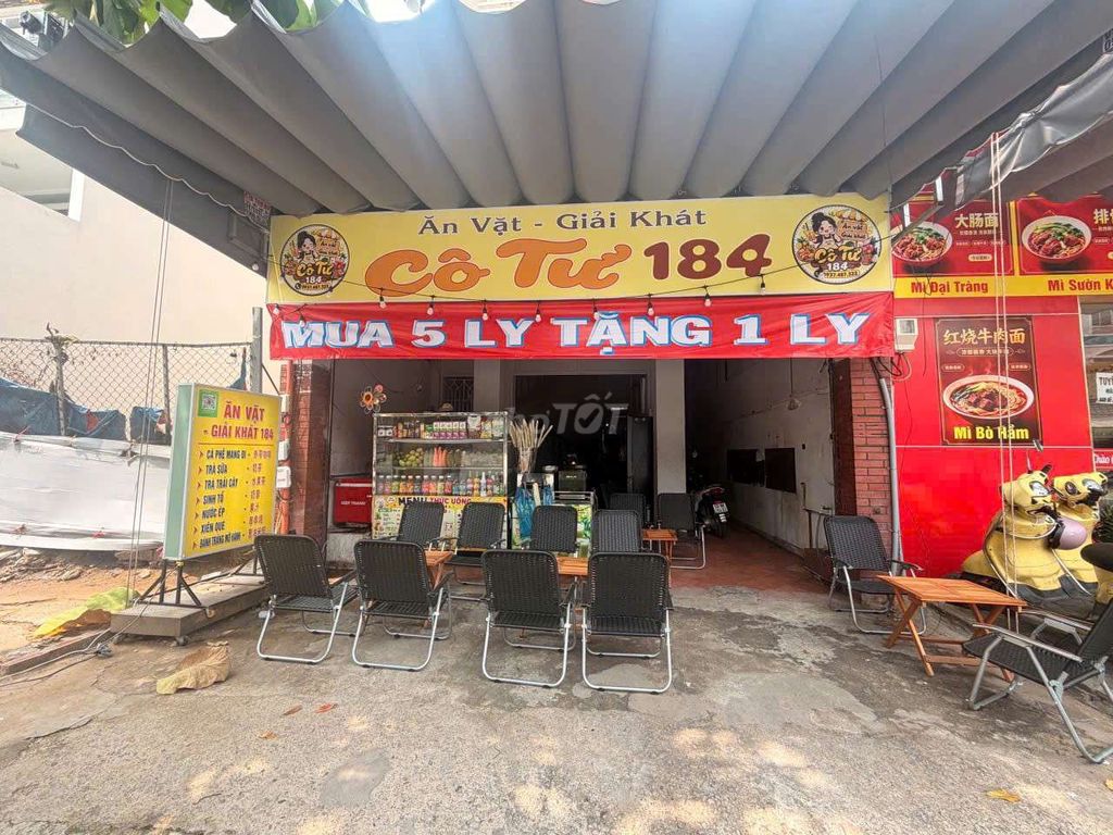 To rent a rocket shop.