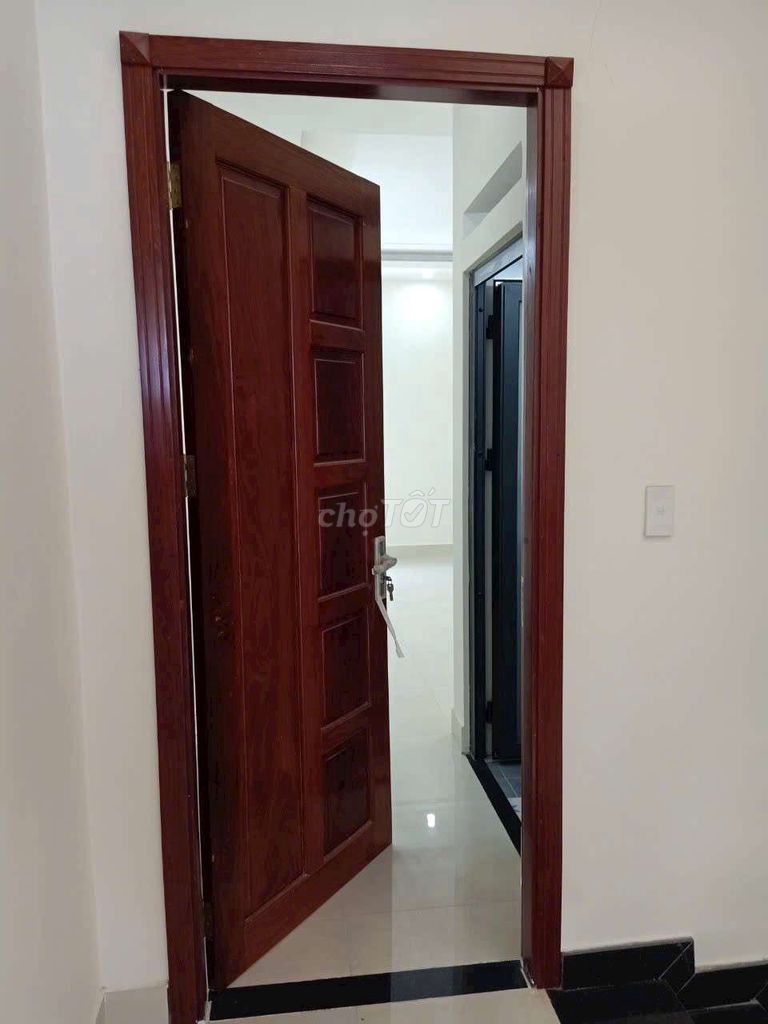 Rent an alley house. 1 Mt. 1 is 2 floors, area 4-020 has 4 bedrooms, 4 toilets