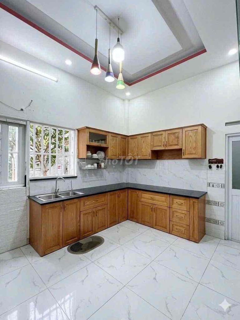 The main street. 4 bedrooms. 3 Nhà Bè toilets.