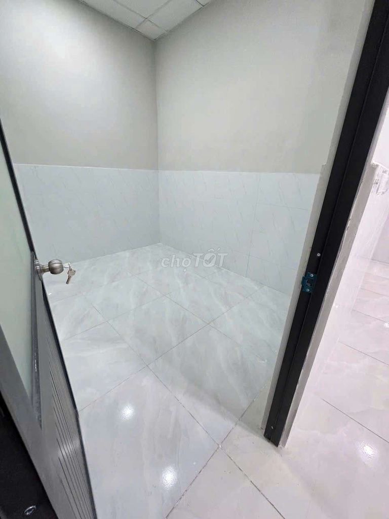 Three-room renter, Middle East 11,Thới Tam Thôn, Hóc Môn.