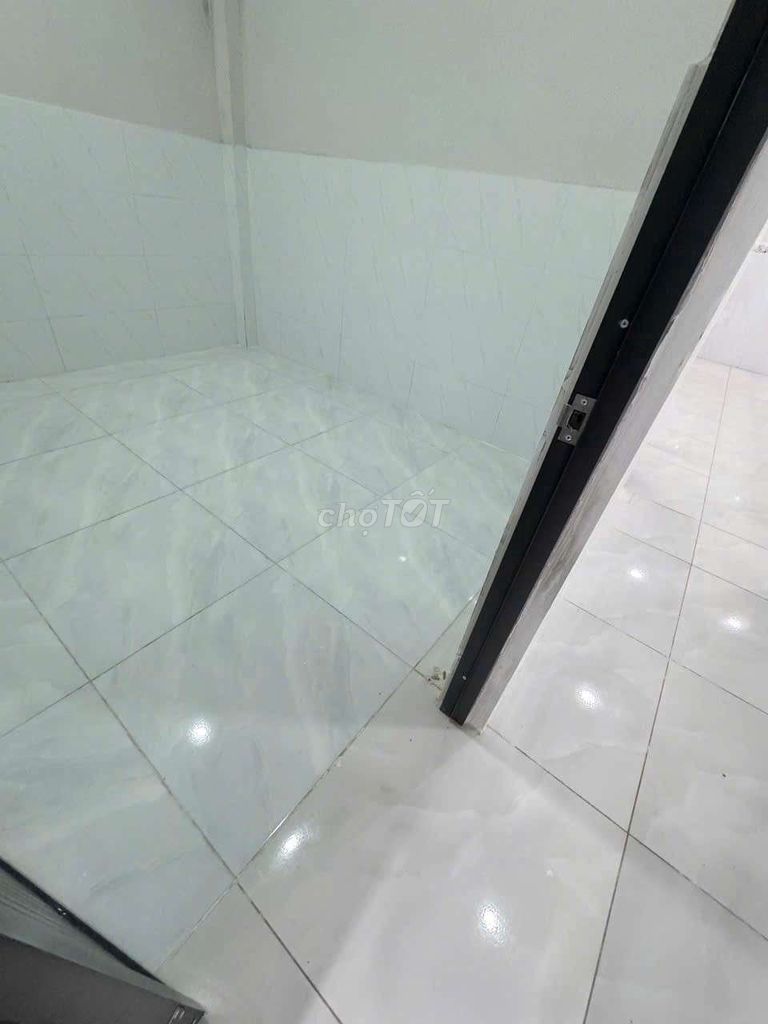 Three-room renter, Middle East 11,Thới Tam Thôn, Hóc Môn.