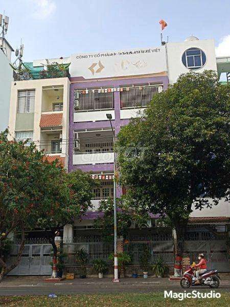 Rent 3 floors of 240 M2 Hiền Vương Tân Phú.