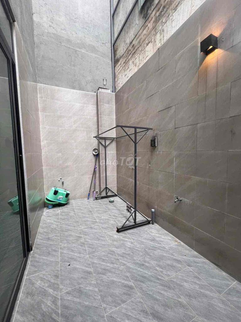 New home - 10 M out of the Long - Thoại Ngọc Hầu interior [4 m x 30 m] alley