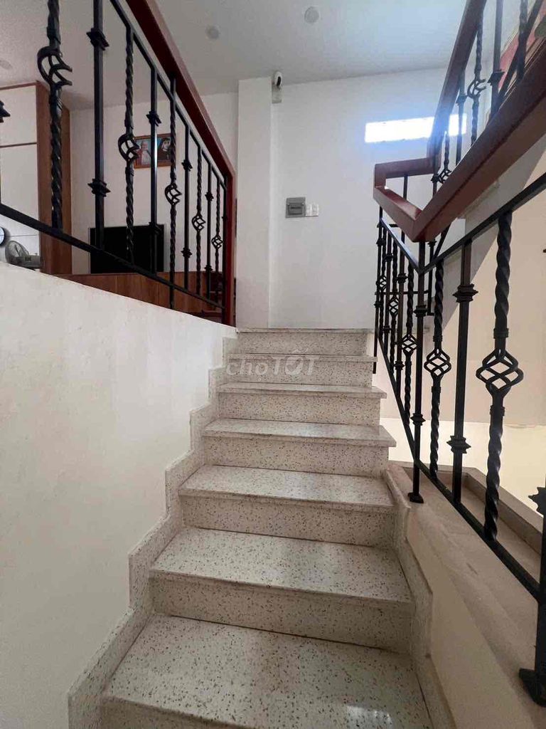 New home - 10 M out of the Long - Thoại Ngọc Hầu interior [4 m x 30 m] alley