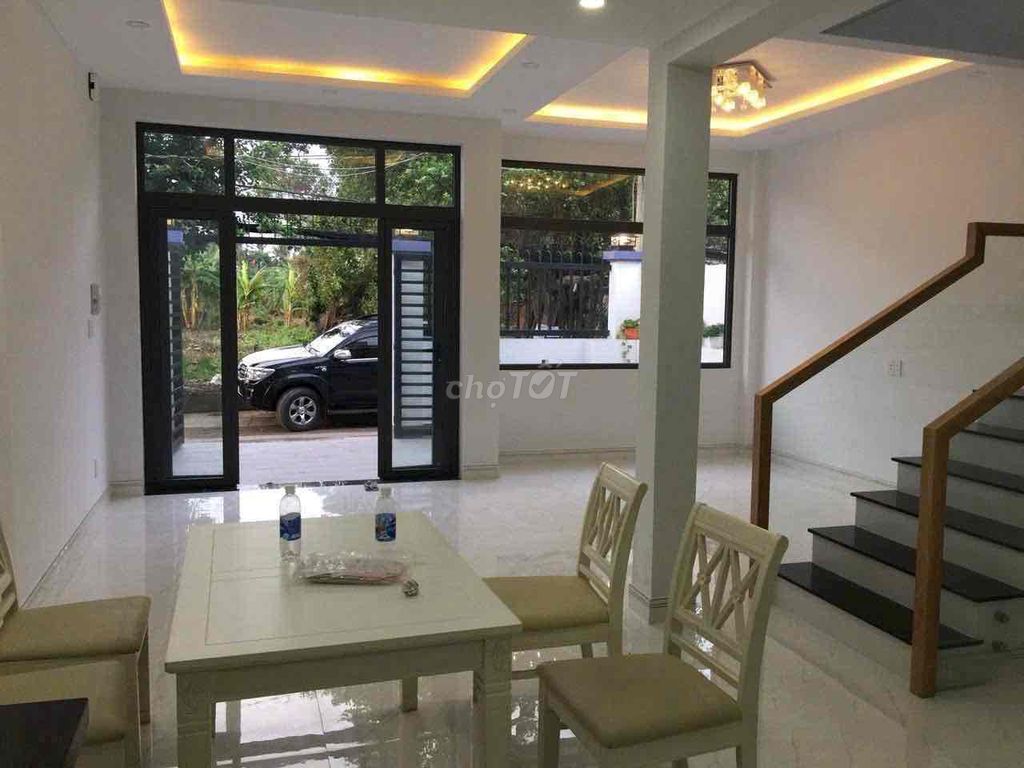 To rent the original street house