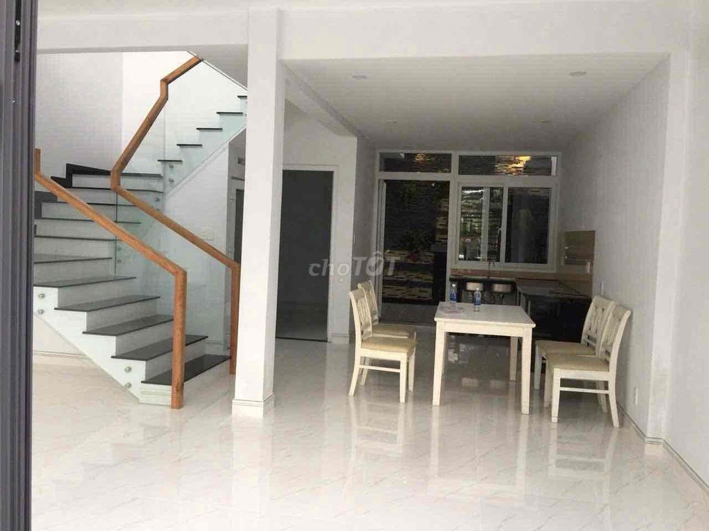 To rent the original street house