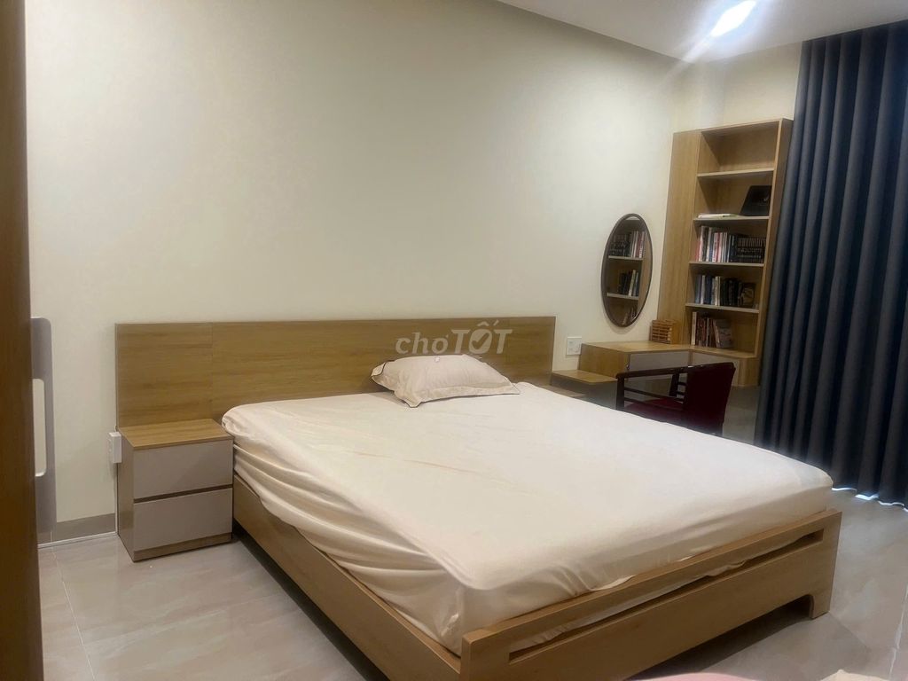Need to rent out the Köczek River County, Nhà Bè, 4 bedrooms for 38 million a month.