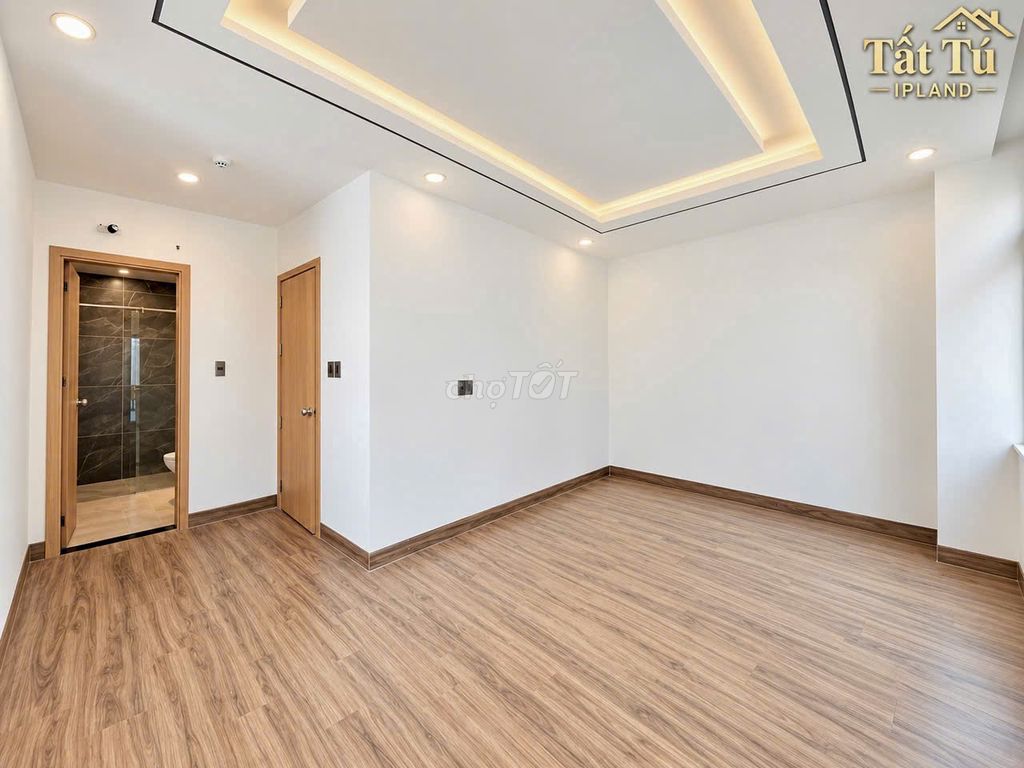 Rent the entire Shophous shong on Lakeview City for 45 million a month.