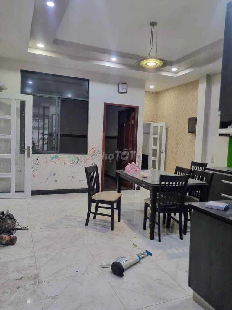 Rent a mini Bà Điểm area 8 x 20-1 floor -4 bedroom -2 toilets, 4 cheeks