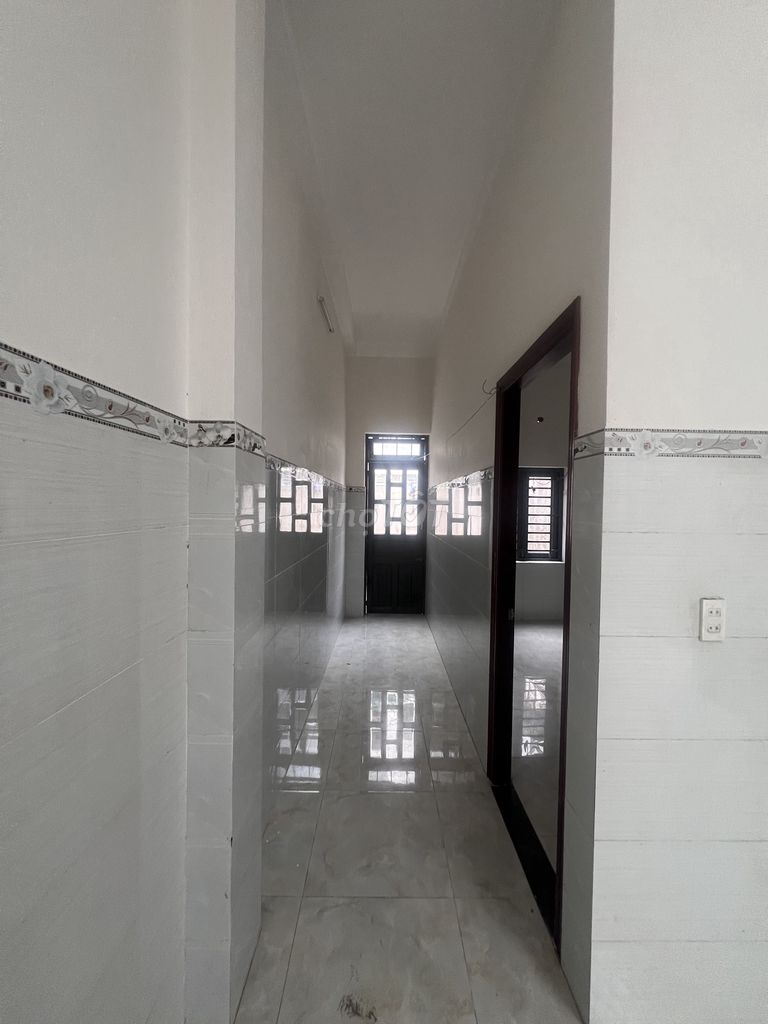 Rent a front house on Xuân Thới Sơn.