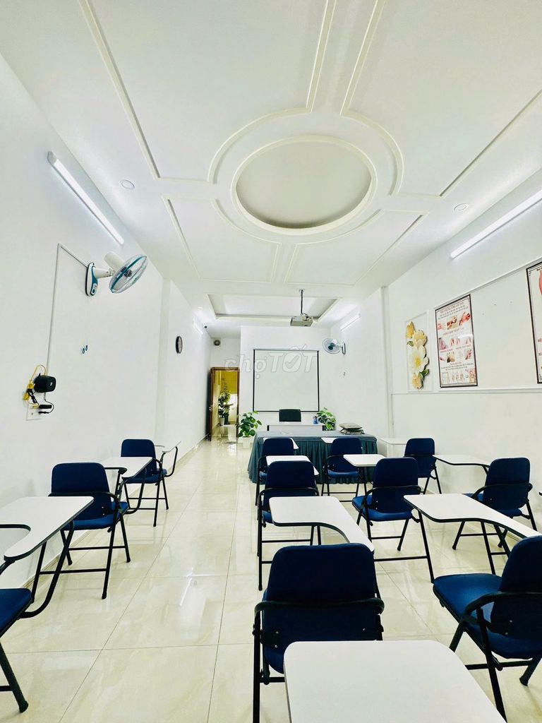 Rare!! 500 m2 area used - 239 A Huỳnh Văn Bánh - vertical floor, elevator