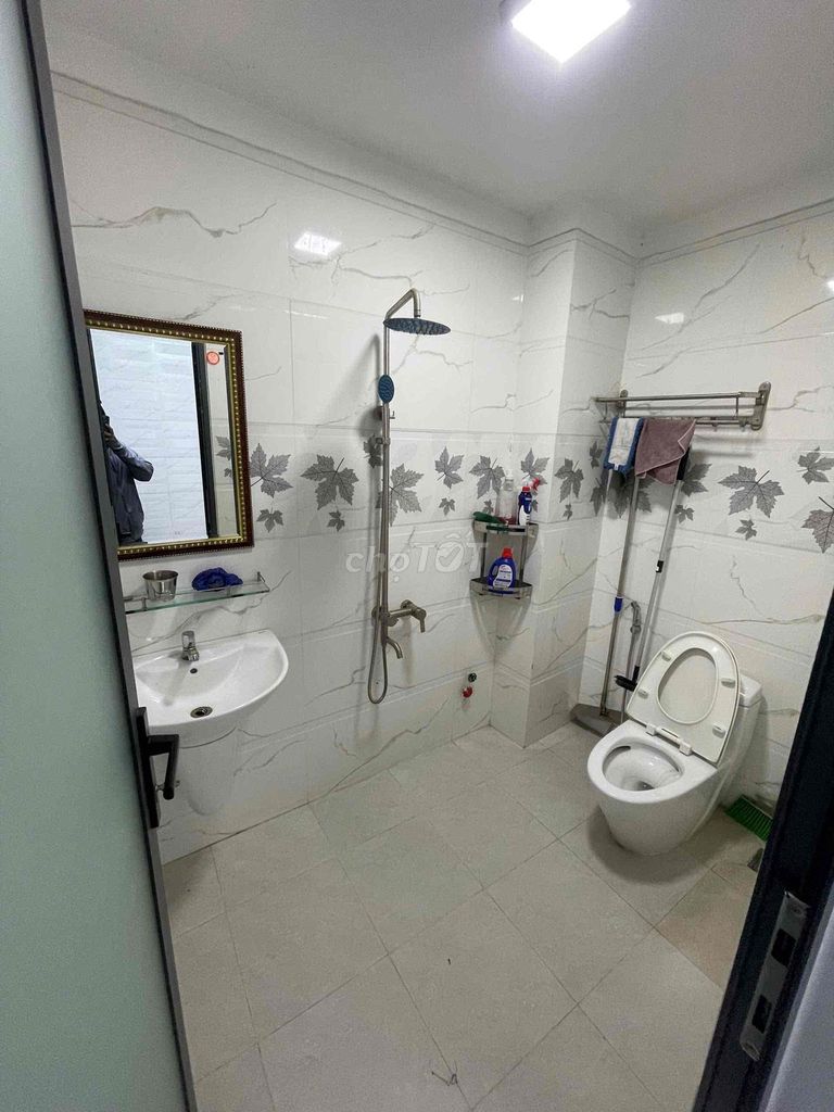 The square root is 100 meters - the cash - just did it at - 2 toilets