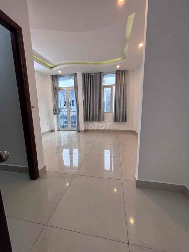 The alley is 1/ Nguyễn Kiệm 3rd floor bedroom near University 14 million.