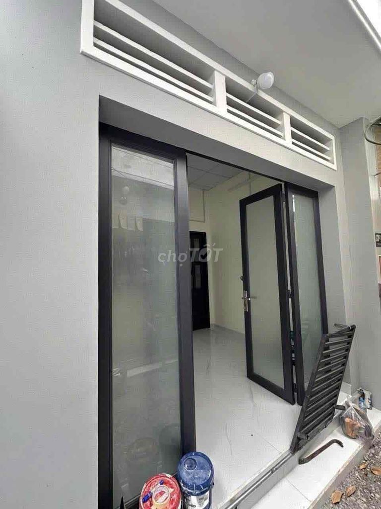 Rent a new home, District 6 away from District 5, 10 to 5 p.