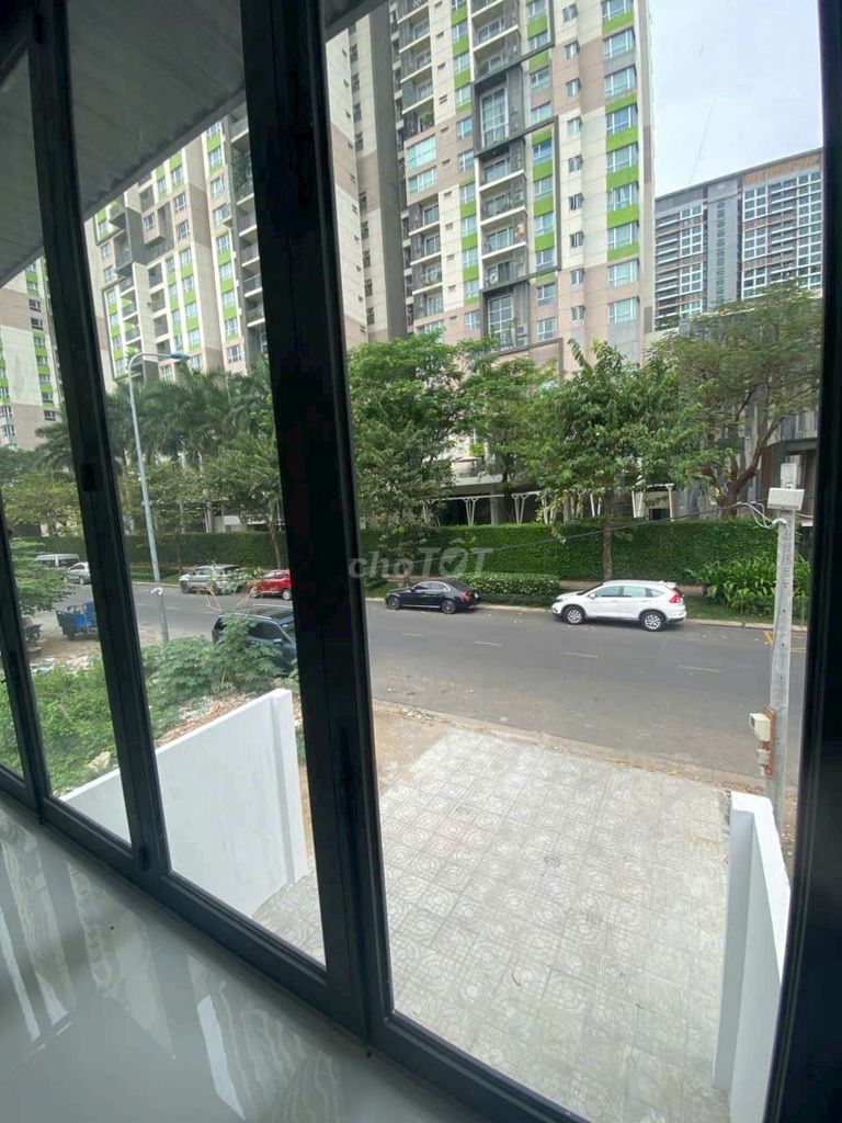 Rent one nguyễn Thanh Sơn, 5 x 20 meters of Diamond Island, northwest