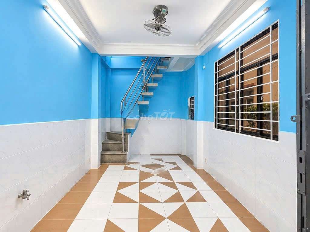 4 bedrooms plus  cmt (1994) 13 District 1