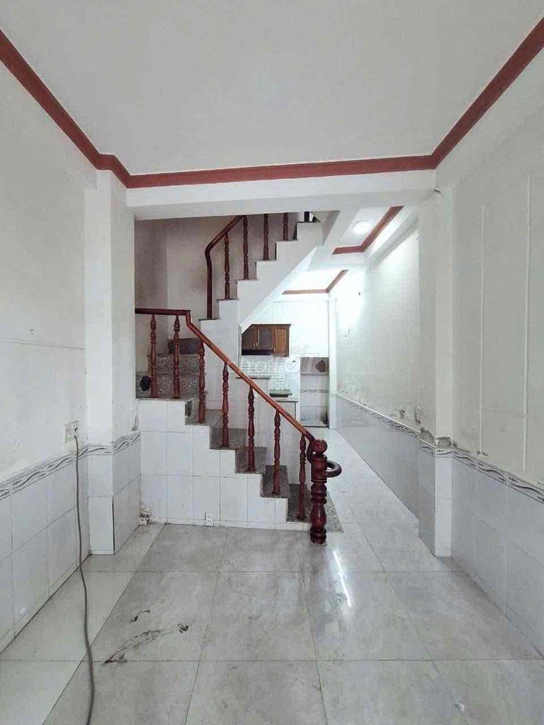 The house has a four-room courtyard.