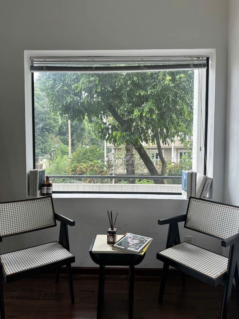 Renting with a governmental power, 3 – 5X9 M, private passage, 14 million.