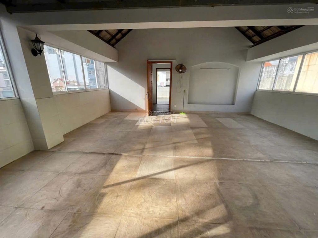 Rent a cash house 16 Trần Doãn Khanh, District 1 – Horizontal M, 4 stories, st