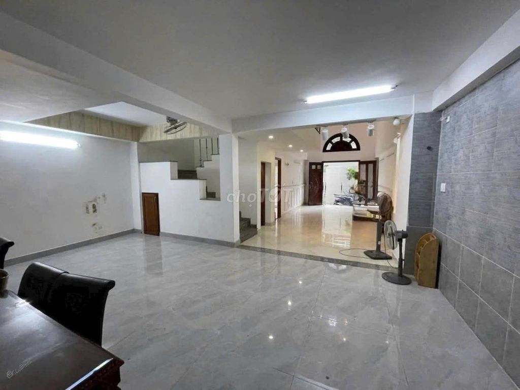 Rent a cash house 16 Trần Doãn Khanh, District 1 – Horizontal M, 4 stories, st