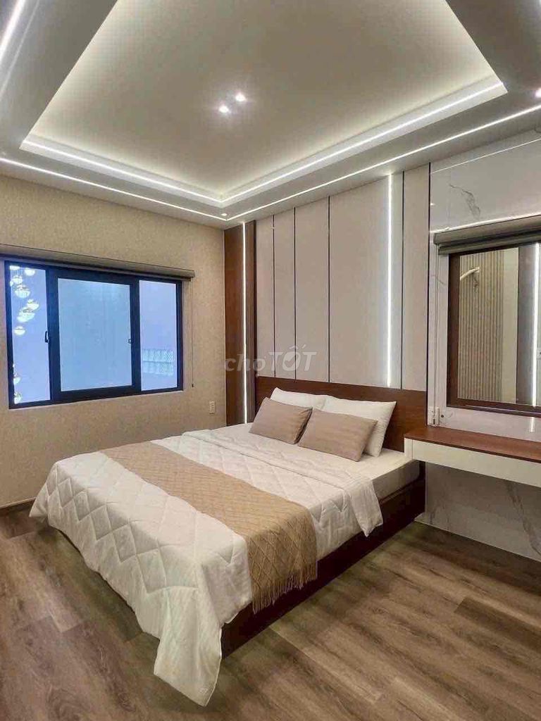 Rent a front house on số 9-CAR 9 – Gò Vấp.